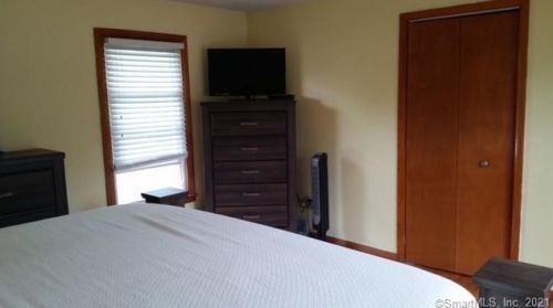 55 Pine River Rd, North Haven CT  06473-3312 exterior