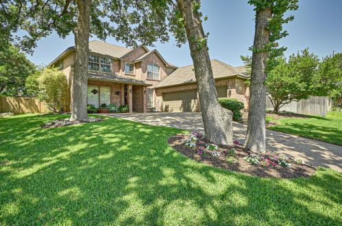 1100 Danbury Dr, Midlothian, TX 76063-6612