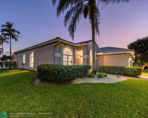 13072 18th Ct, Hollywood FL  33028-2511 exterior