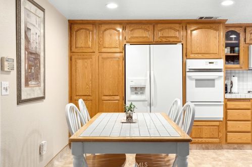 425 Winston Way, Upland CA  91786-2323 exterior