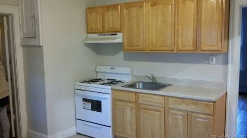 28 North St, Stamford, CT 06902-2339