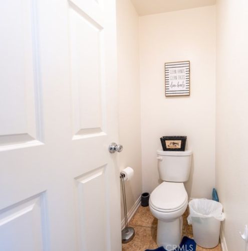 7993 Southpoint St, Chino CA  91708-7682 exterior