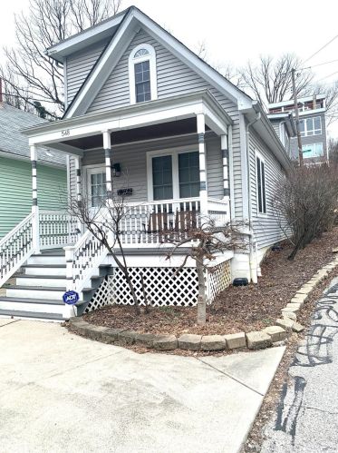 548 Delta Ave, Cincinnati, OH 45226-2046