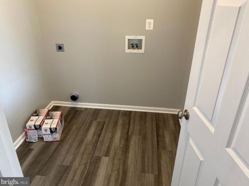 35 Chadwick Dr, Charles Town WV  25414-4464 exterior