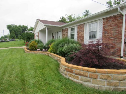 415 Foster Ave, Florence, KY 41042-1826