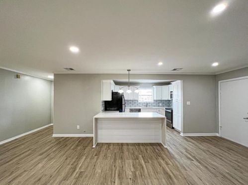 2503 46th St, Galveston TX  77551-5702 exterior