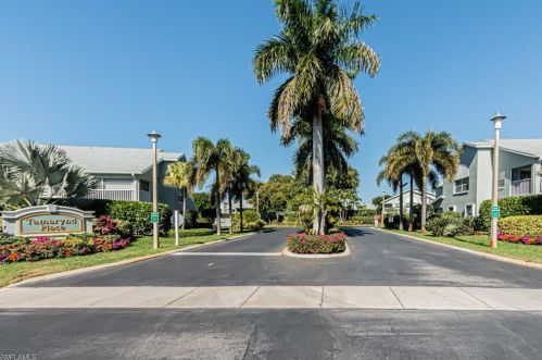 2132 Tama Cir, Naples, FL 34112-5479