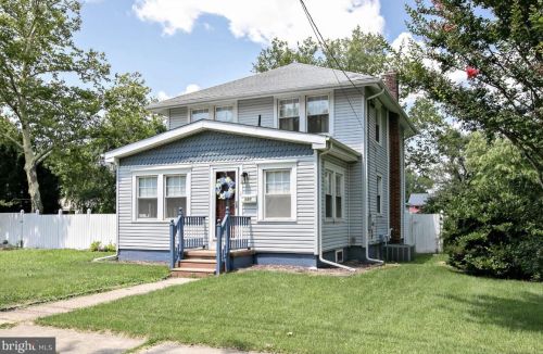 131 Oxford Rd, Riverton, NJ 08077-2122