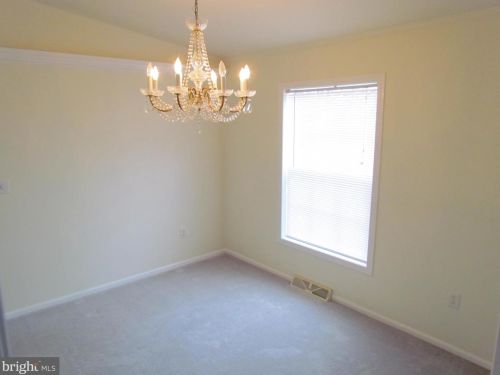 402 Moore Pl, Dover DE  19901-1359 exterior