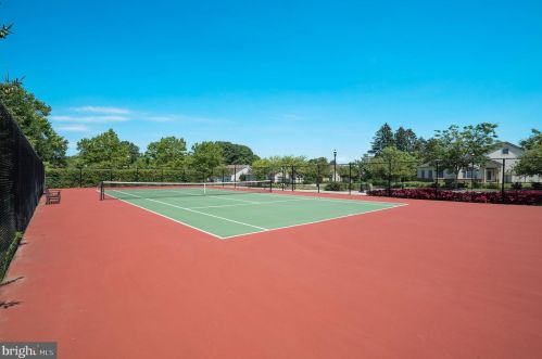 2033 Windrow Dr, Princeton NJ  08540-5023 exterior