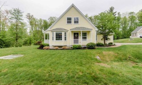19 Bootland Farm Rd, Newton, NH 03858-4019
