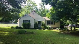 2111 Woodrow Dr, Knoxville, TN 37918-1737