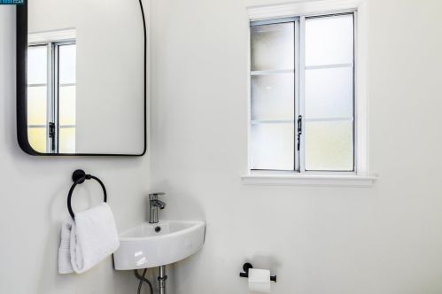 124 Greenbrook Ct, Danville CA  94526-5251 exterior