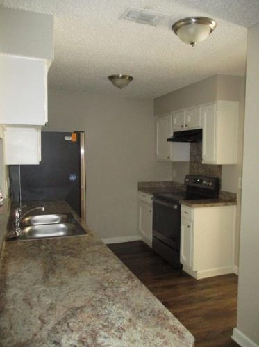 809 Tamerisk Dr, Lancaster TX  75134-2040 exterior