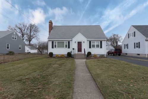 2090 Broadbridge Ave, Stratford, CT 06614-4772