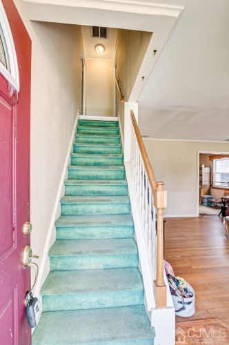 984 Maltby Ave, South Plainfield NJ  07080-2216 exterior