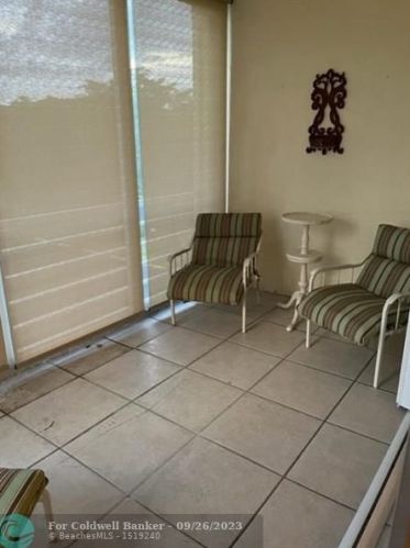 314 10th St, Dania Beach FL  33004-5256 exterior