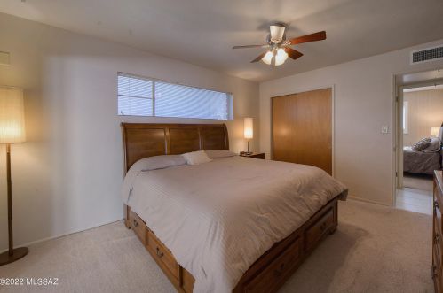 7330 Ln Canada Dr, Tucson AZ 85704-1532 exterior