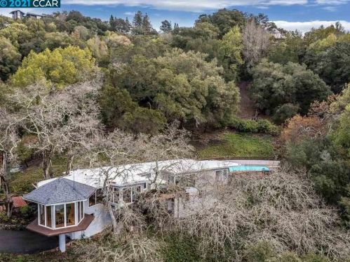37 La Cintilla, Orinda, CA 94563-1403
