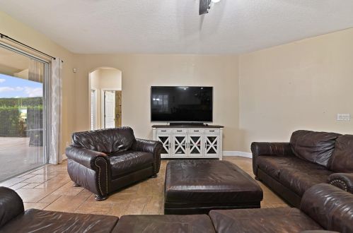 3640 Tayside Ct, Apopka FL  32712-4709 exterior