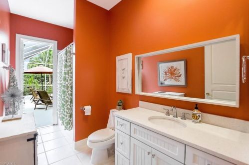 2142 Imperial Cir, Naples FL  34110-1037 exterior