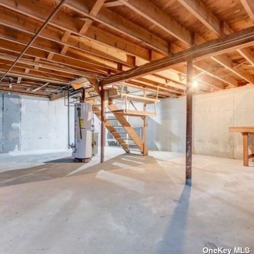 64 Birch St, Lake Grove NY  11755-2743 exterior