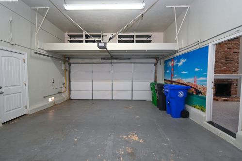 2400 Prosperity Way, San Leandro CA  94578-1124 exterior