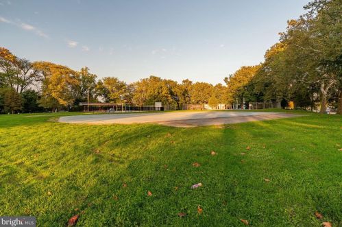 721 Orange St, Lancaster PA  17602-3118 exterior