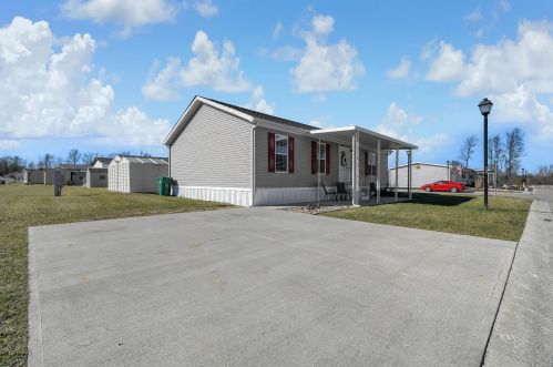 239 Rosie Ave, Pataskala OH  43062 exterior