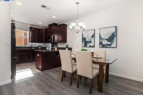 620 Staley Ave, Hayward, CA 94541-6287