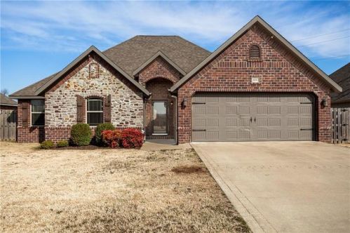 3502 Elm Manor Ave, Bentonville, AR 72712-5760