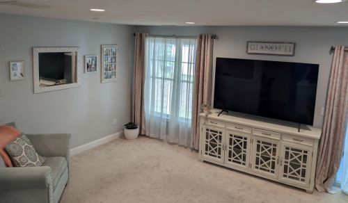 23 Bennett St, Nashua NH  03064-2052 exterior