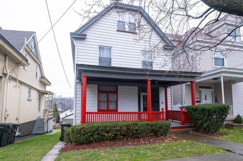 517 4th St, Oakmont, PA 15139-1630