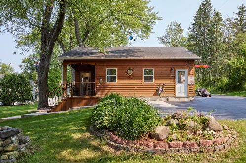 5375 Quaas Dr, West Bend WI  53095-8719 exterior