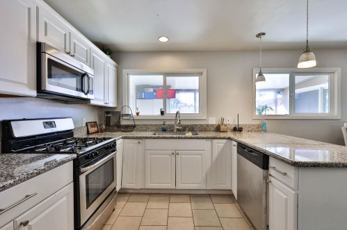 5455 Conrad Ave, San Diego, CA 92117-2331