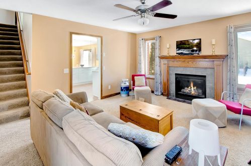 2410 Brogan Dr, Waterford MN  55057-3270 exterior