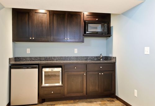 5728 Ewing Ave, Minneapolis MN 55410-2742 exterior