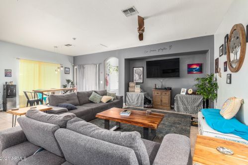 13723 Maui Ln, Sun City, AZ 85379-8375