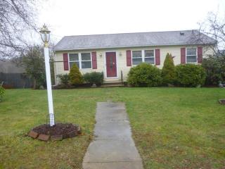 10 Bay Path Rd, Spencer, MA 01562-1602