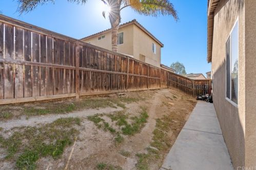 32902 Fairmont Ln, Lake Elsinore CA  92530-6283 exterior