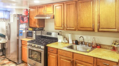 179-11 134th Ave, Jamaica, NY 11434-2527