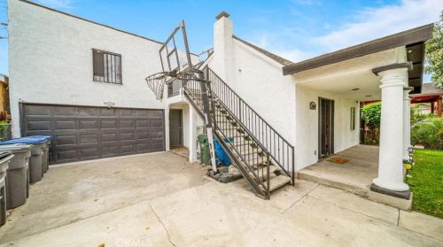 10800 State St, Lynwood CA  90262-1827 exterior
