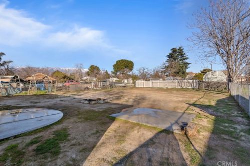 734 Massachusetts Ave, Beaumont CA  92223-2535 exterior