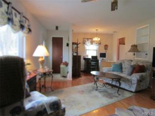 24 Merriewold Ln, Monroe, NY 10950-1916
