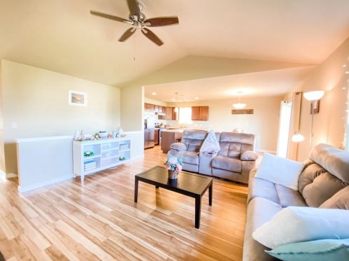 536 Falk Dr, Edgerton WI  53534-2159 exterior