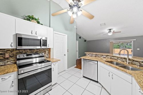 545 Arabella Ln, Cocoa FL 32927-8717 exterior