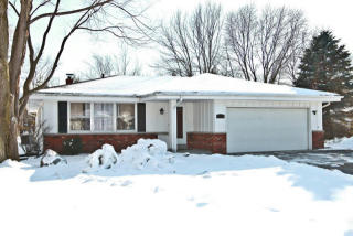 11715 Shields Dr, Hales Corners, WI 53132-1155