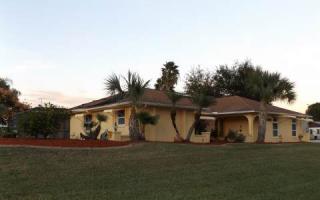 2410 Pasco Dr, Sebring, FL 33870-1727