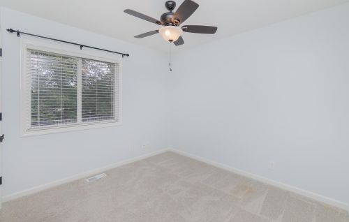 8424 Woodcreek Dr, Florence KY  41042-8261 exterior