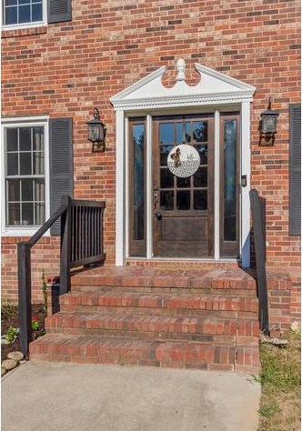 2016 Warren Ct, North Augusta SC  29860-8004 exterior